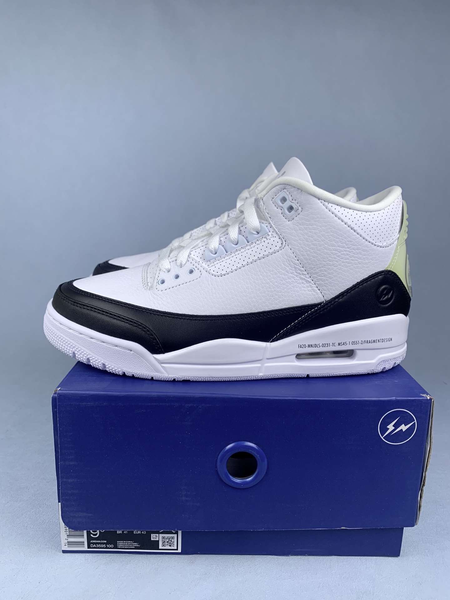 Fragment Design x Air Jordan 3 Shoes