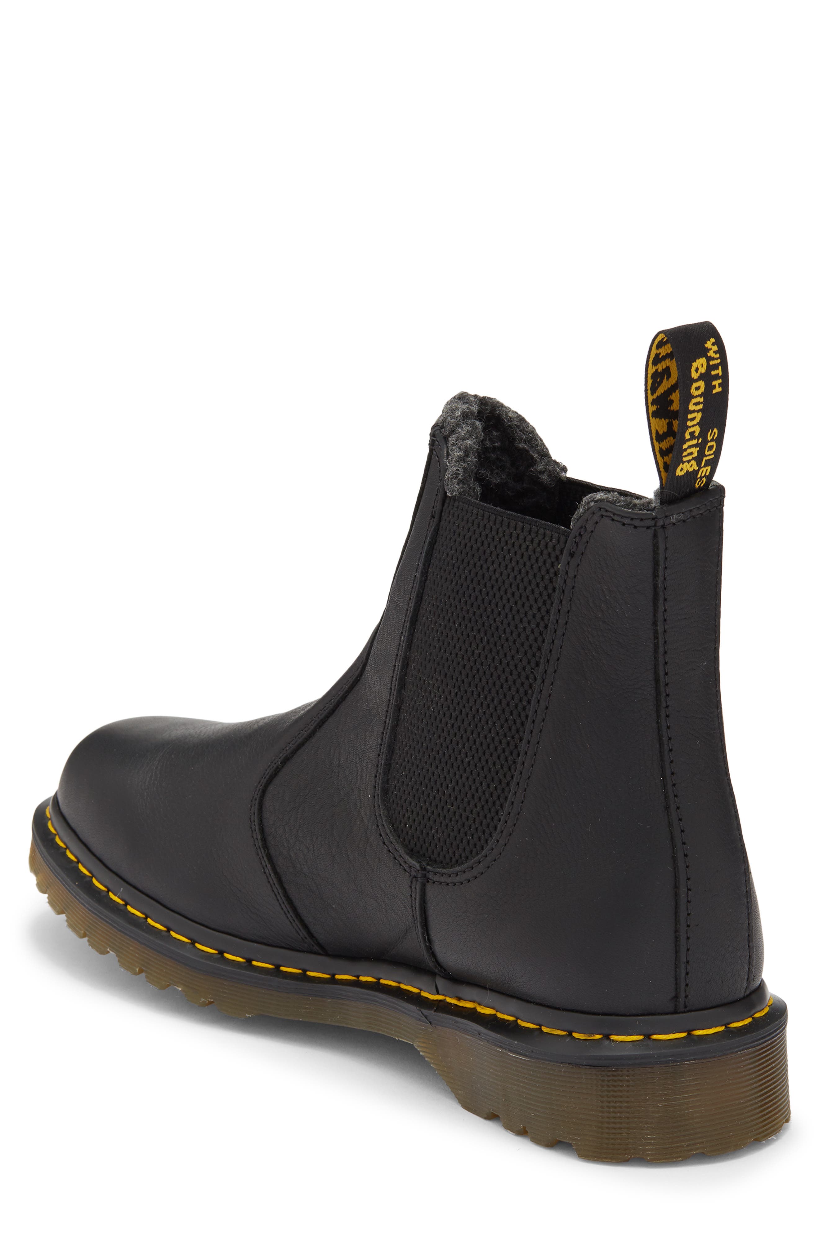 Dr. Martens 2976 Chelsea Boot
