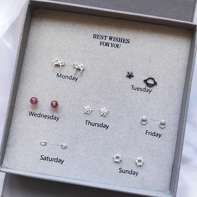 999 pure silver weekly earring set gift box, perfect as a gift for your girlfriend on Qixi Festival, Christmas, or a best friend's birthday