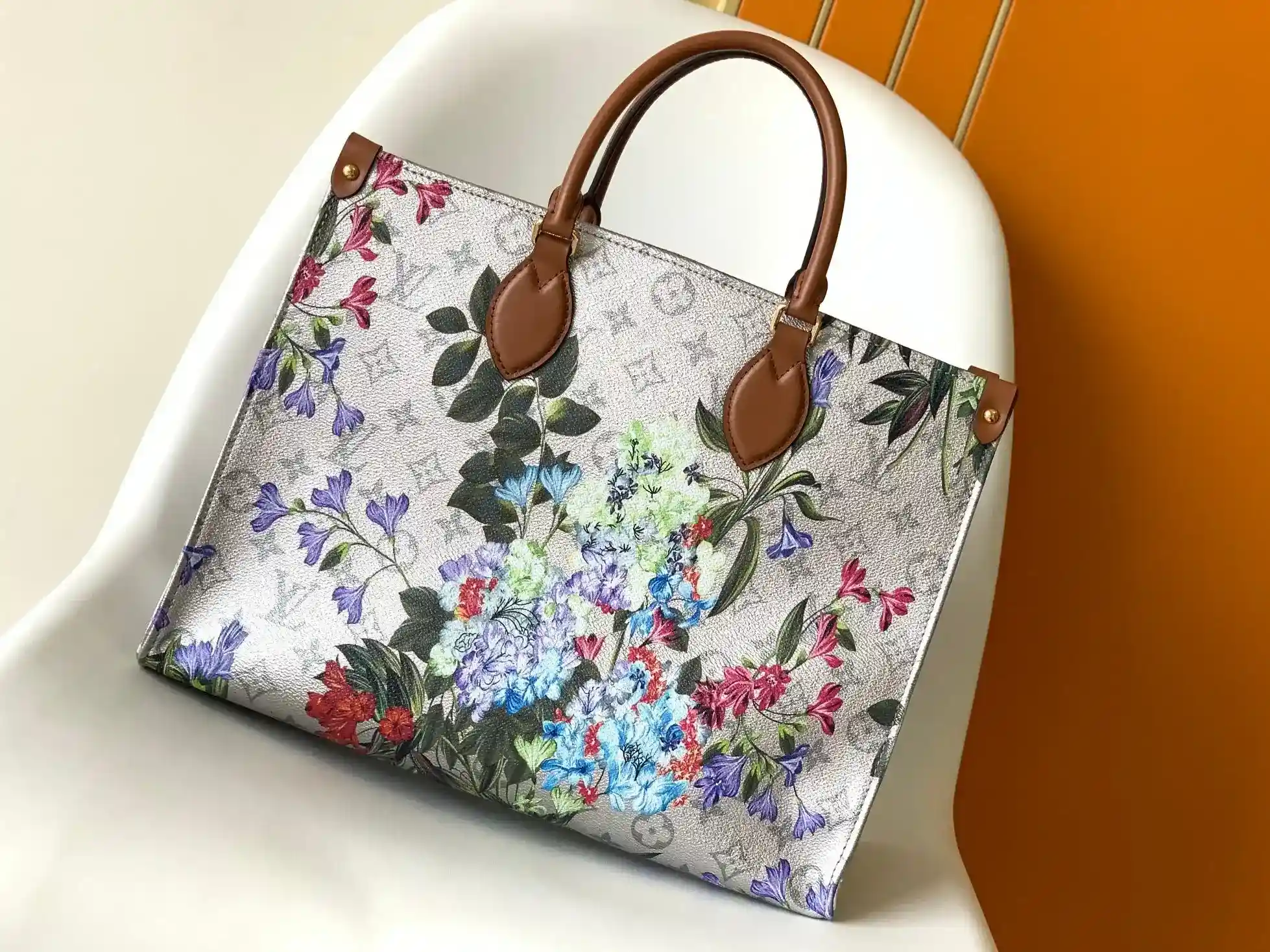 Louis Vuitton White Onthego Calfskin Tote Bag product photo from LabelPicks