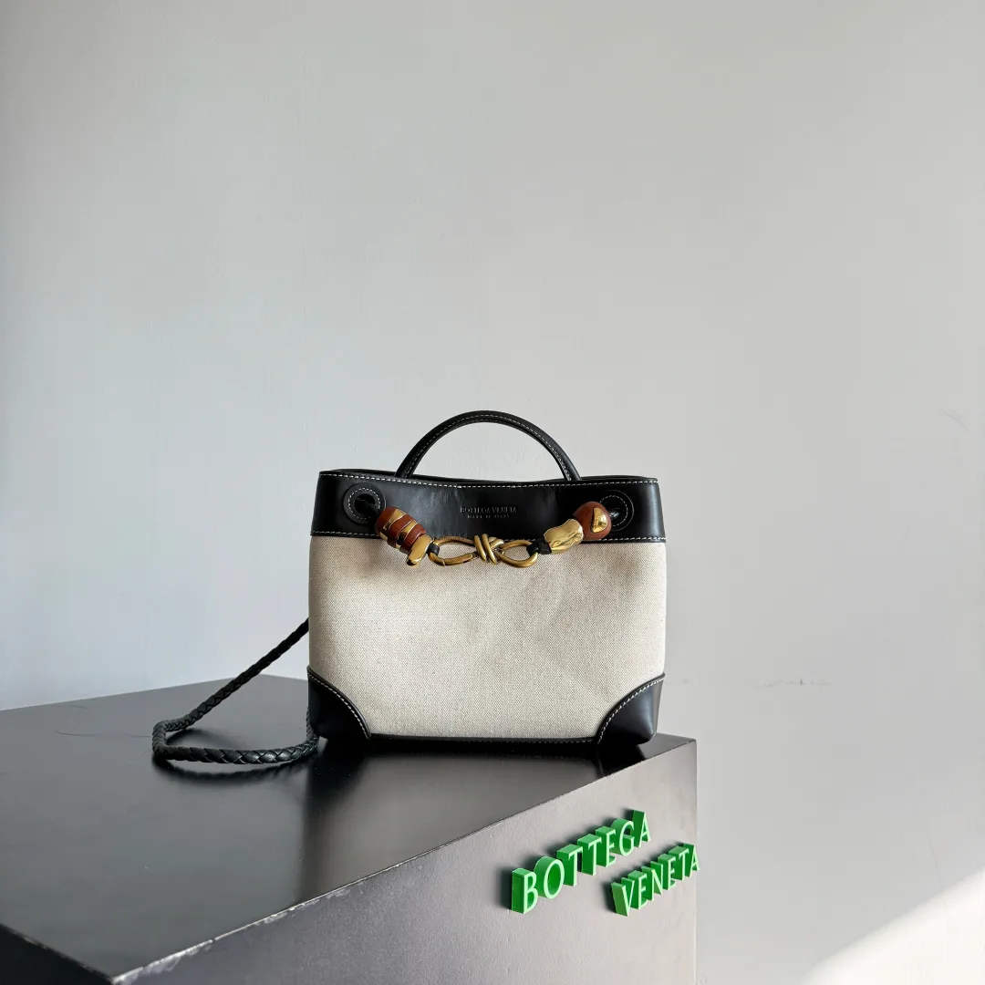 Bottega Veneta Black Andiamo Intrecciato Woven Leather Top Handle Bag product photo from LabelPicks
