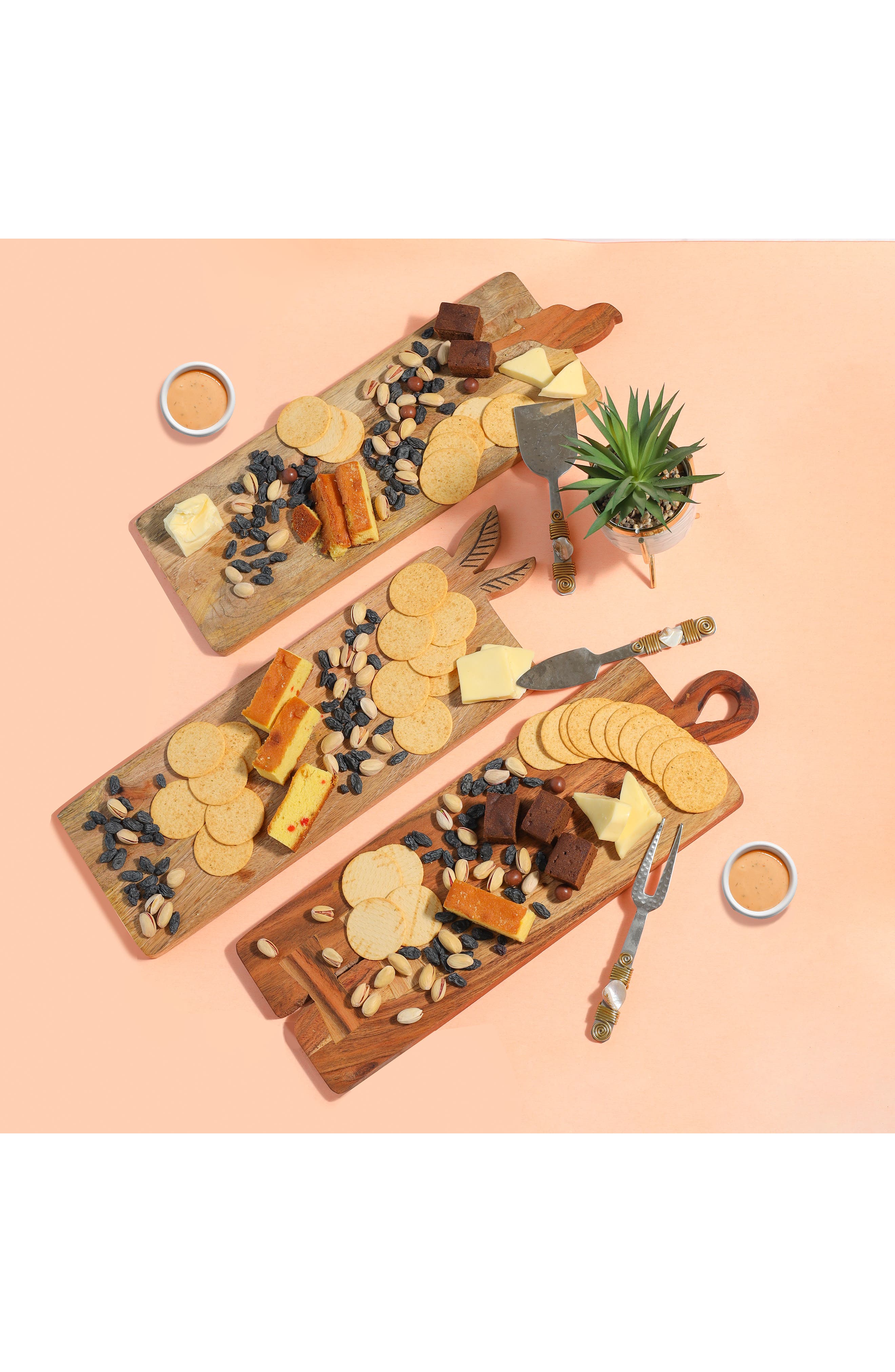 Tiramisu 4-Piece Wood Charcuterie Board Set