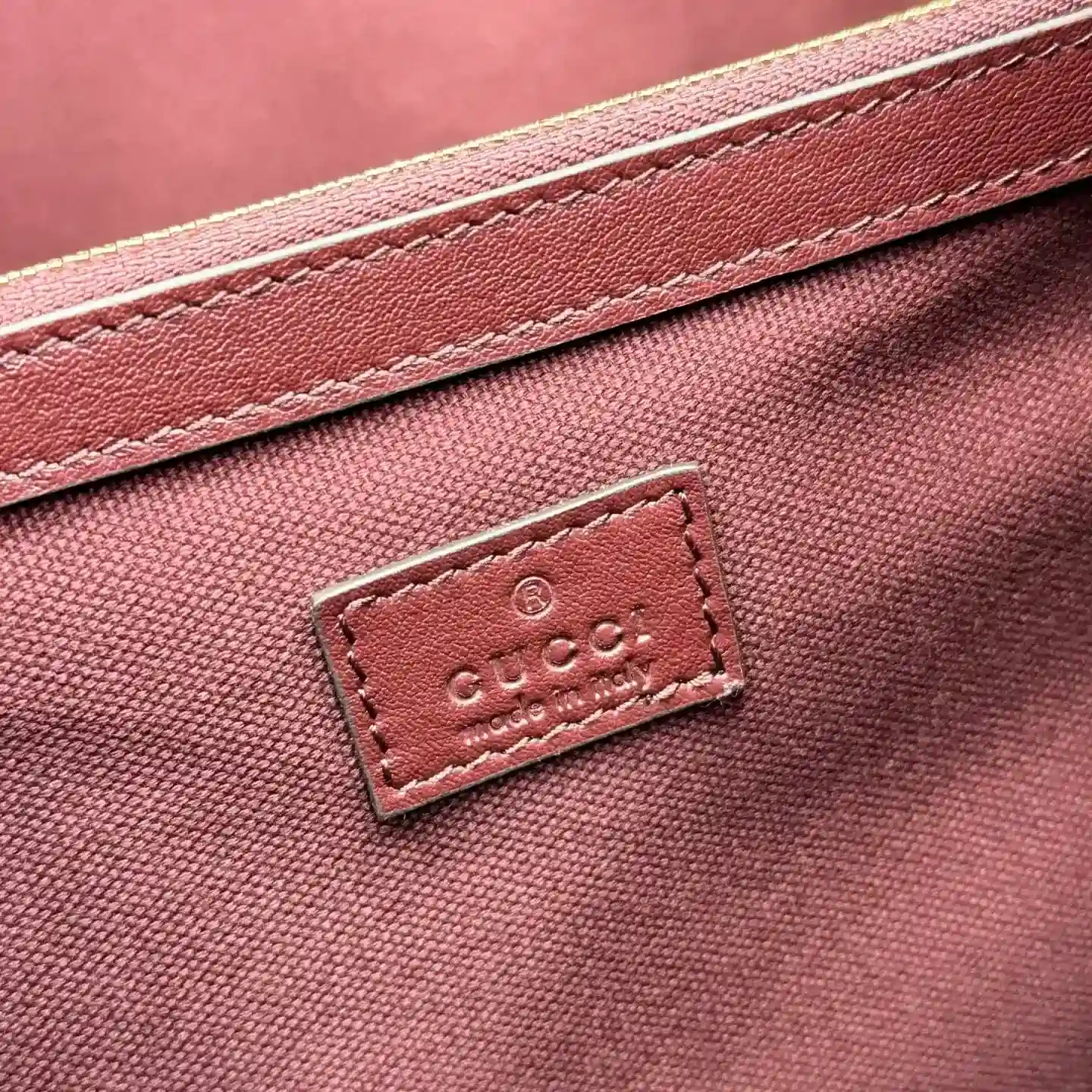 Gucci Structured Top Handle Bag product photo from LabelPicks