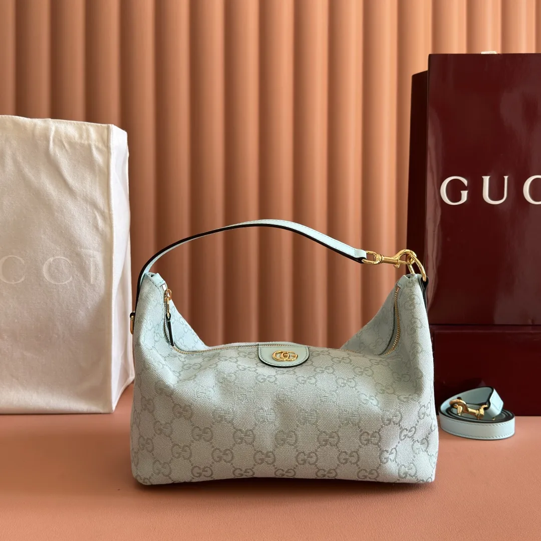 Gucci GG Supreme Canvas Shoulder Bag product photo from LabelPicks