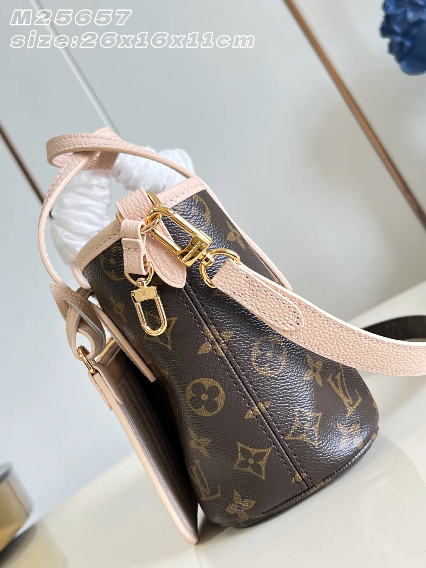 Louis Vuitton Neverfull Gold Grained Leather Tote Bag product photo from LabelPicks