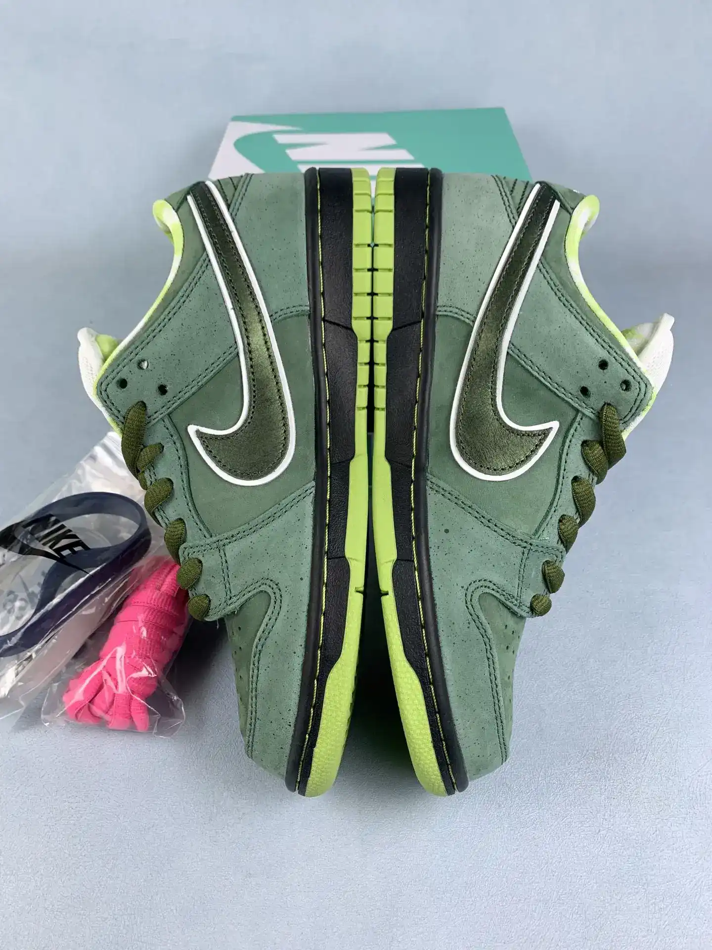 Concepts x Nike SB Dunk Low Pro OG QS “Green Lobster” - Green Stone/Legion Green/Fir product photo from LabelPicks