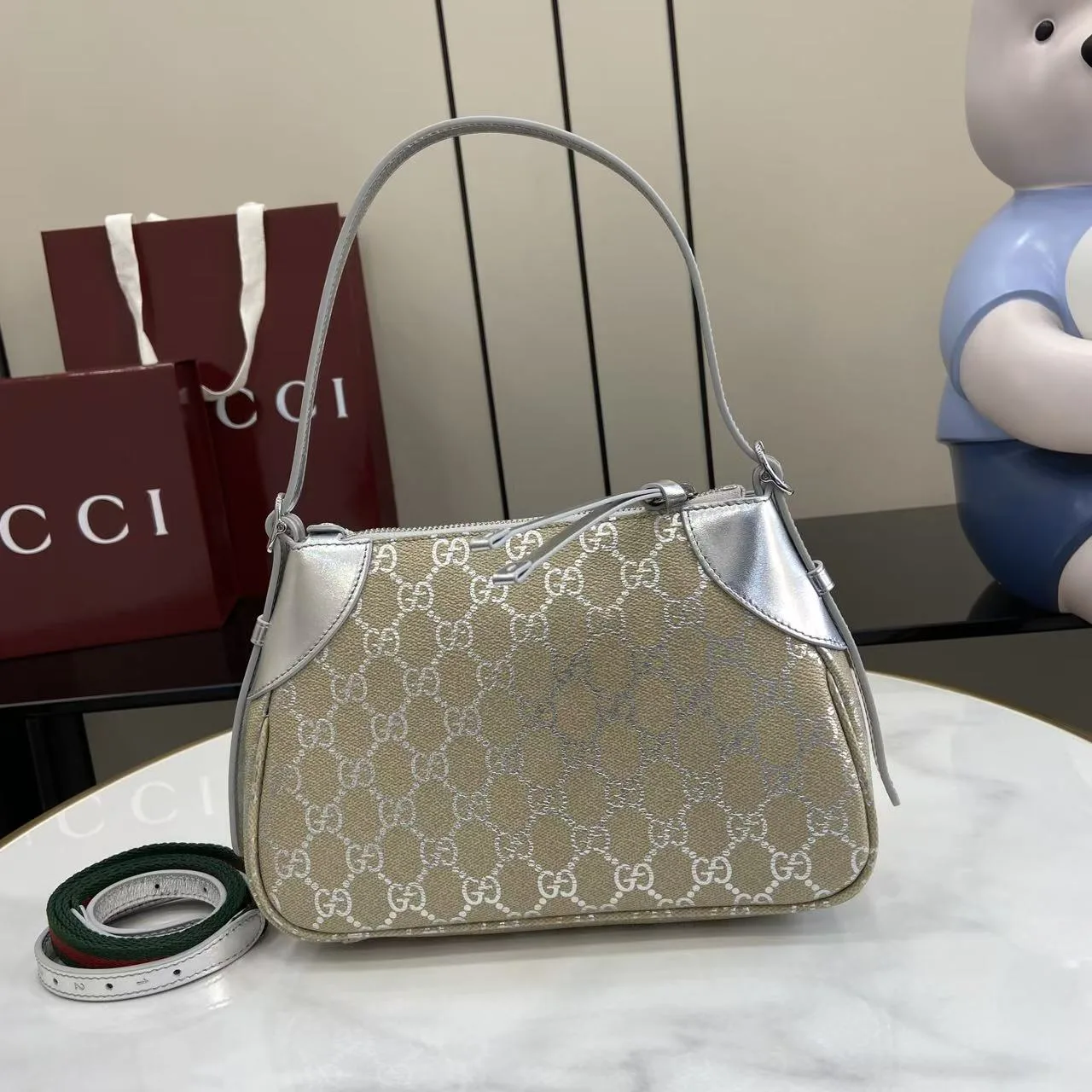 Gucci Polished Shoulder Bag product photo from LabelPicks