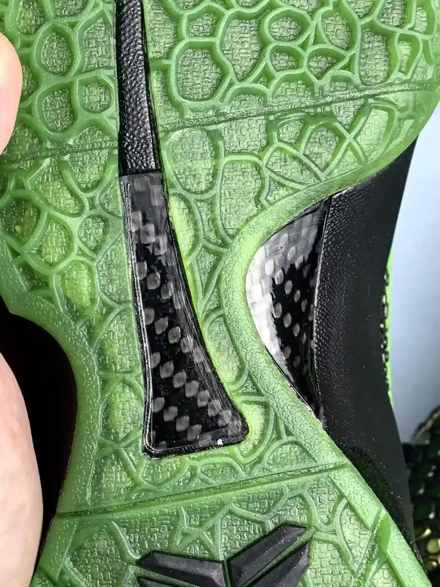 Zoom Kobe 6 Supreme “Rice” Basketball Shoes product photo from LabelPicks