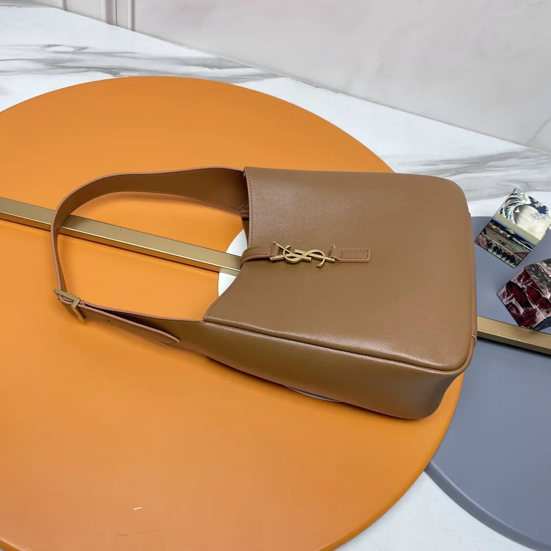 Saint Laurent Le 5 A 7 Hobo Bag product photo from LabelPicks