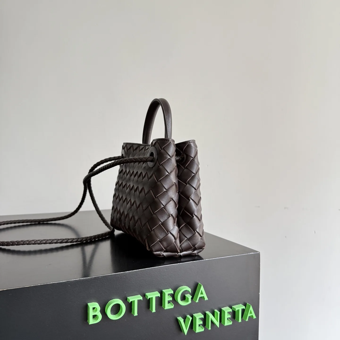 Bottega Veneta Intrecciato Woven Leather Andiamo Top Handle Bag product photo from LabelPicks