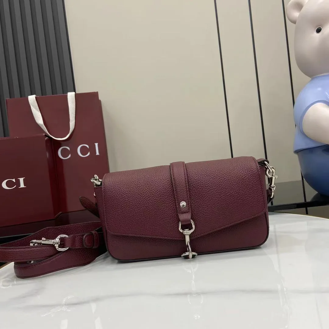 Gucci Grained Leather Crossbody Bag product photo from LabelPicks