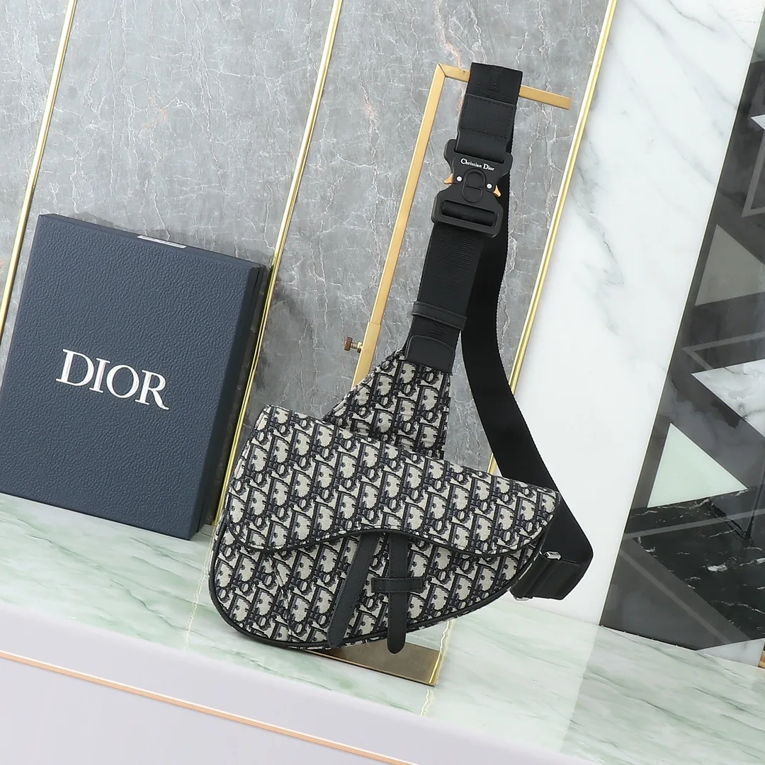 Dior Saddle Black Oblique Canvas Saddle Bag product photo from LabelPicks