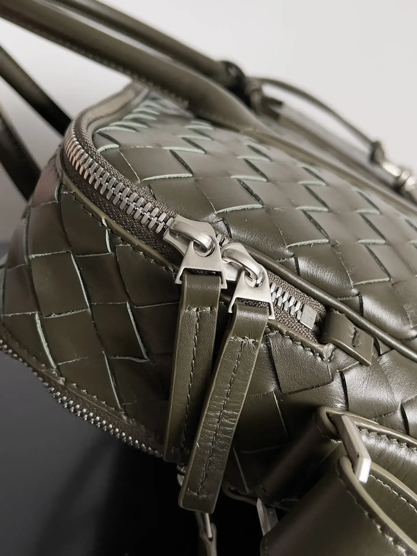Bottega Veneta Getaway Tote Bag product photo from LabelPicks