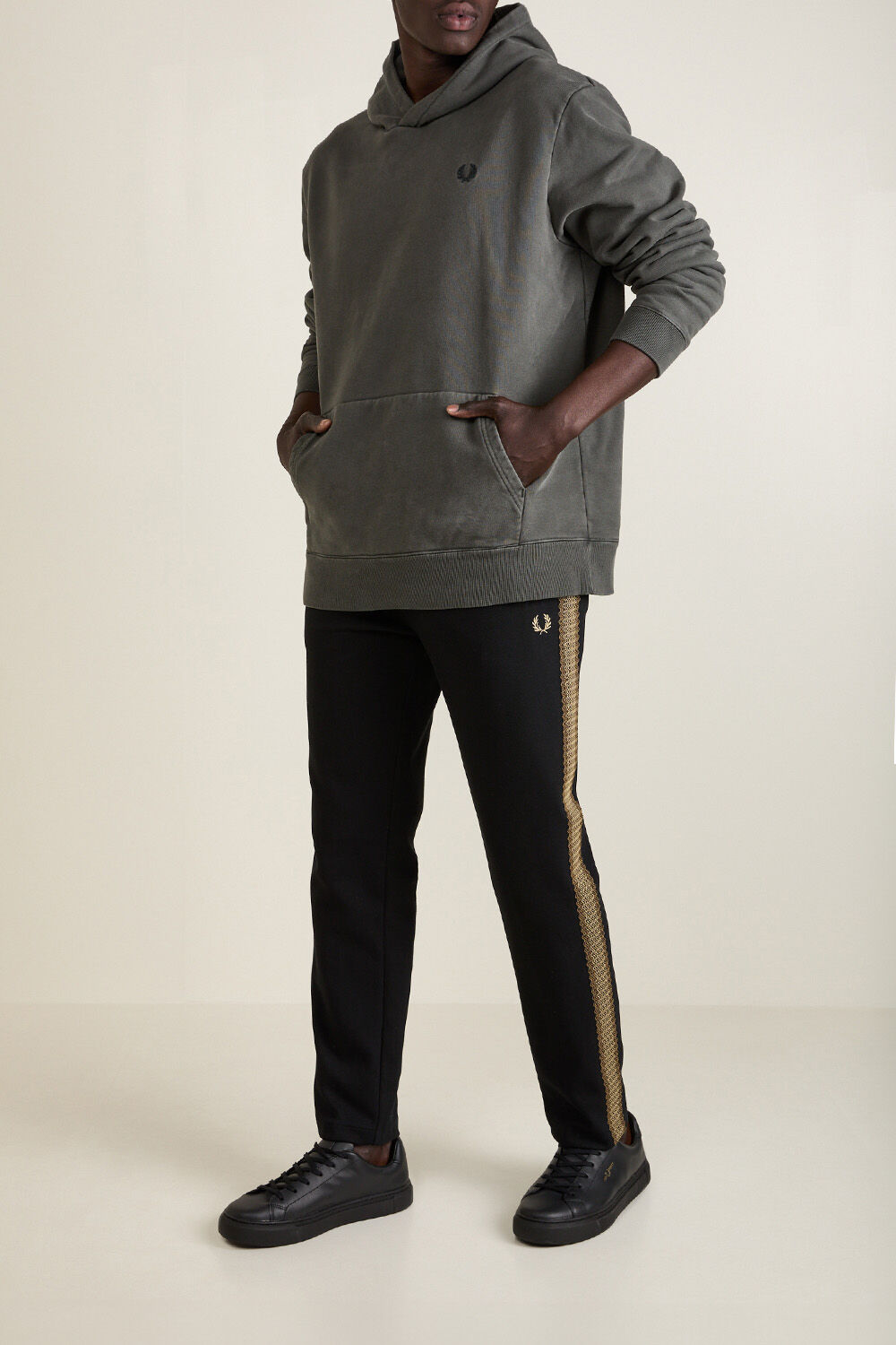 FRED PERRY סווטשירט קפוצ'ון