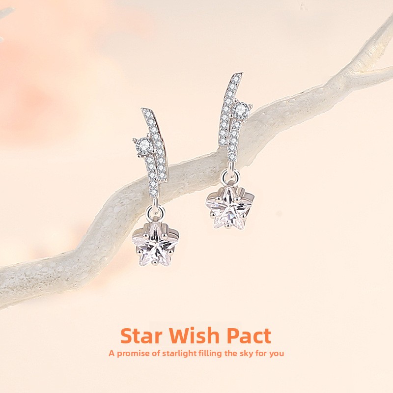 Original star-shaped earrings for women, made of 925 sterling silver, with a light luxury and sophisticated design, featuring a unique and stylish five-pointed star and cubic zirconia