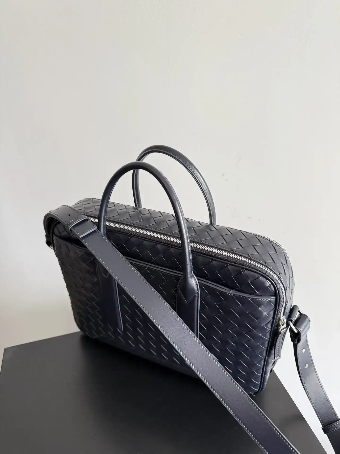 Bottega Veneta Getaway Top Handle Bag product photo from LabelPicks