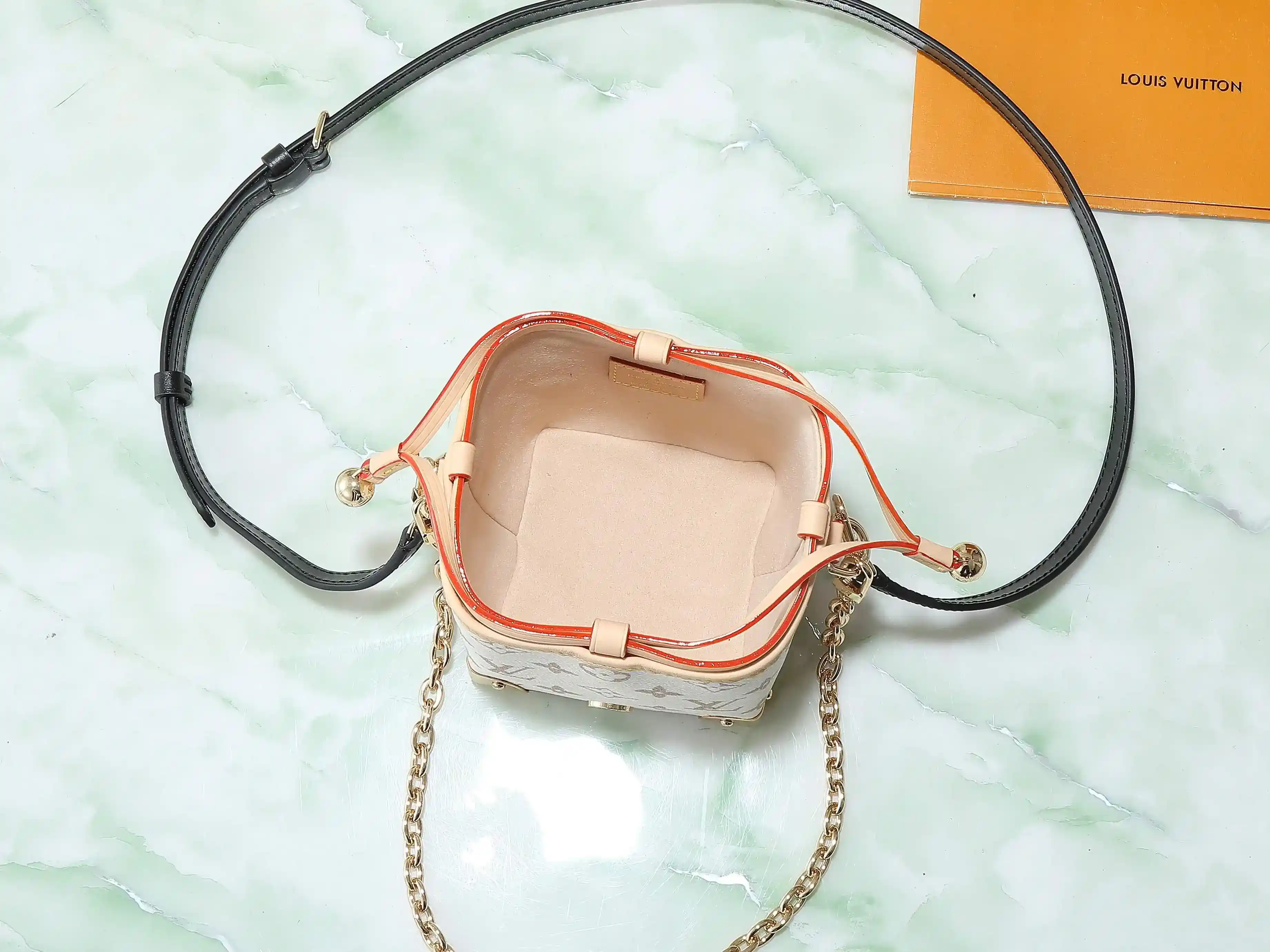 Louis Vuitton Relaxed Bucket Bag product photo from LabelPicks