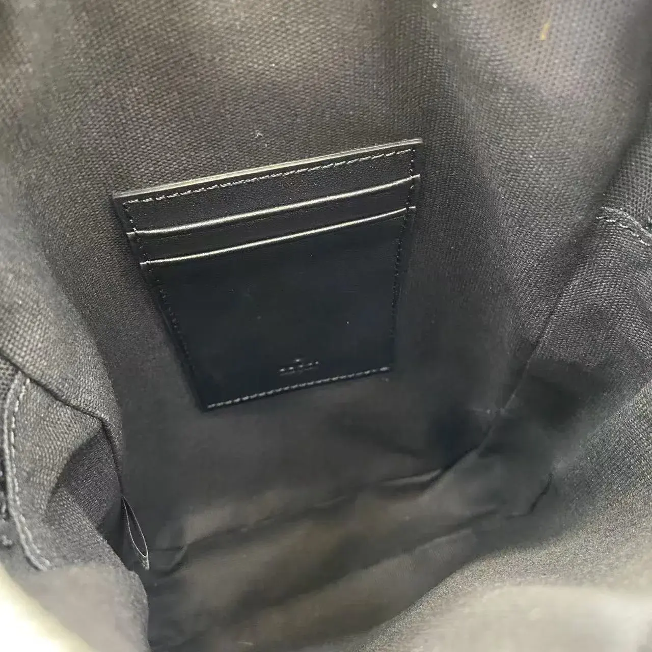 Gucci Black Smooth Leather Crossbody Bag product photo from LabelPicks