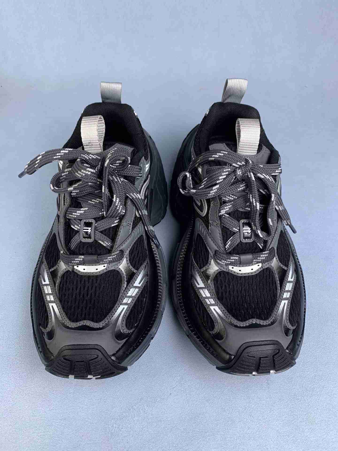 Balenciaga 6XL Sneaker
