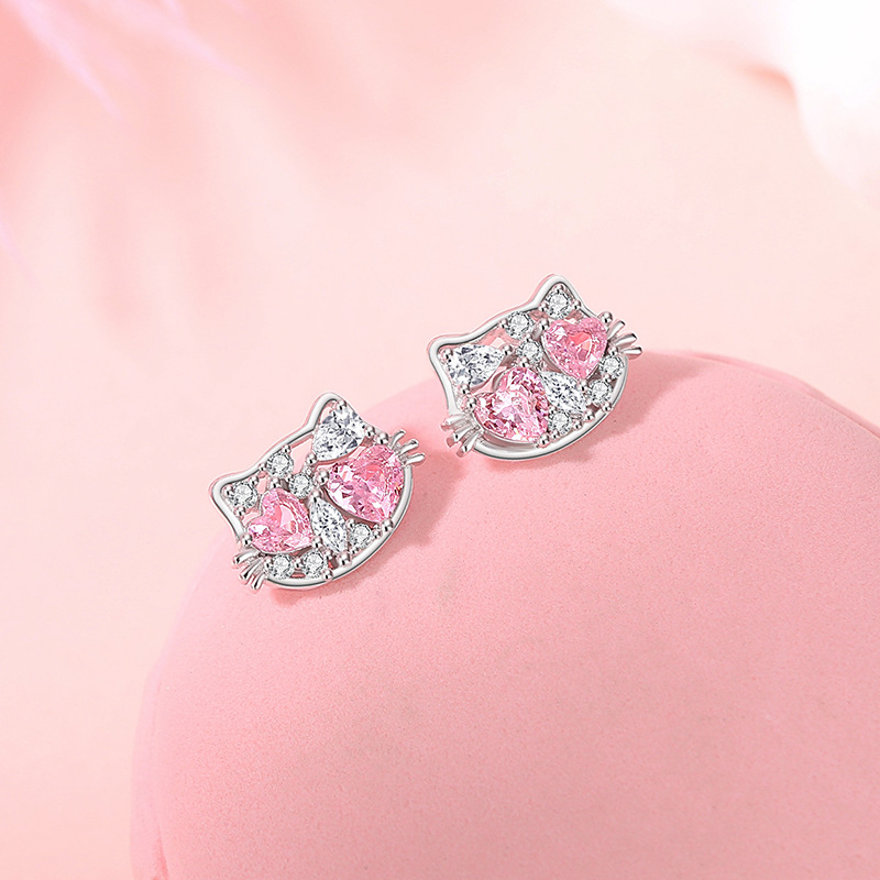 Original design, dazzling cat ear studs for women, made of pure silver, Korean style, unique and niche design, cute and delicate, perfect for a girly look, adorable heart-shaped earrings