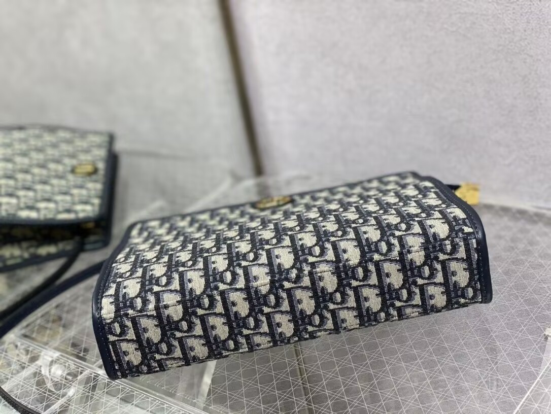 D*or 30 montaigne dea pouch blue D*or oblique jacquard 26×19.5x7cm