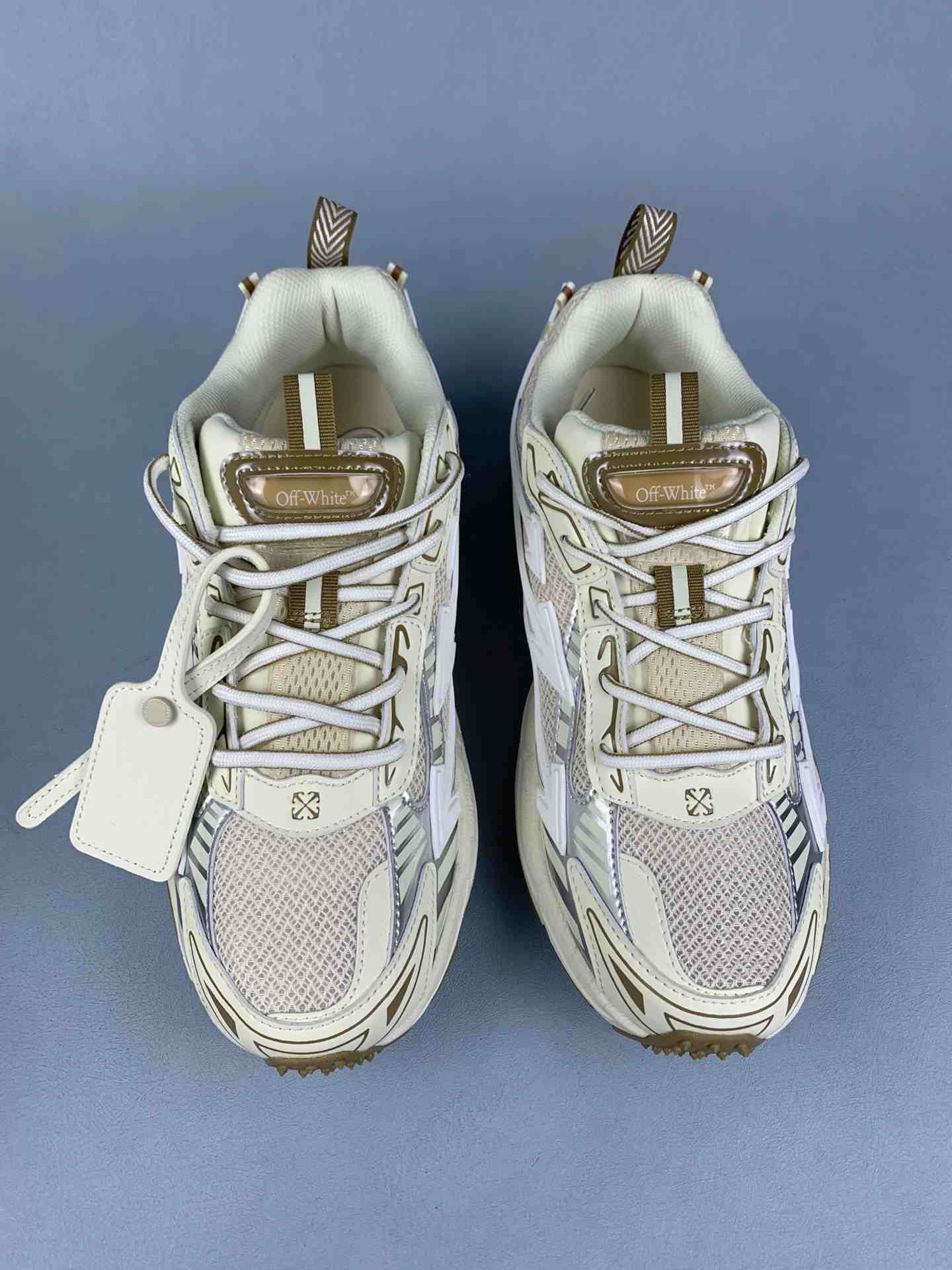 Be Right Back Sneakers