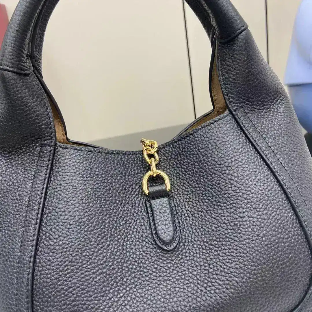 Gucci Black Grained Leather Shoulder Bag product photo from LabelPicks