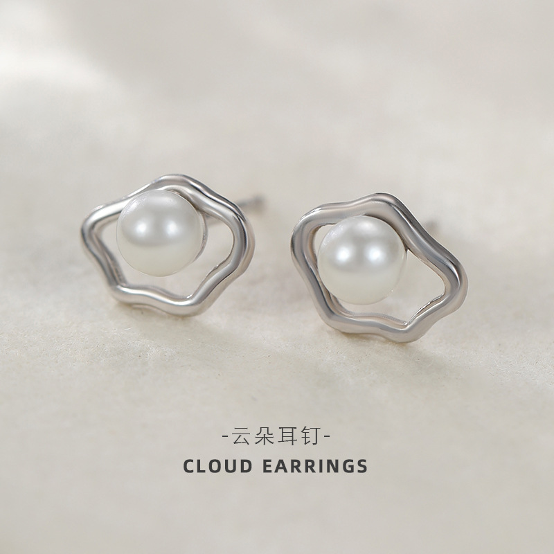 s999 pure silver cloud earrings for women, French retro niche geometric earrings, simple and compact, elegant ear accessories
