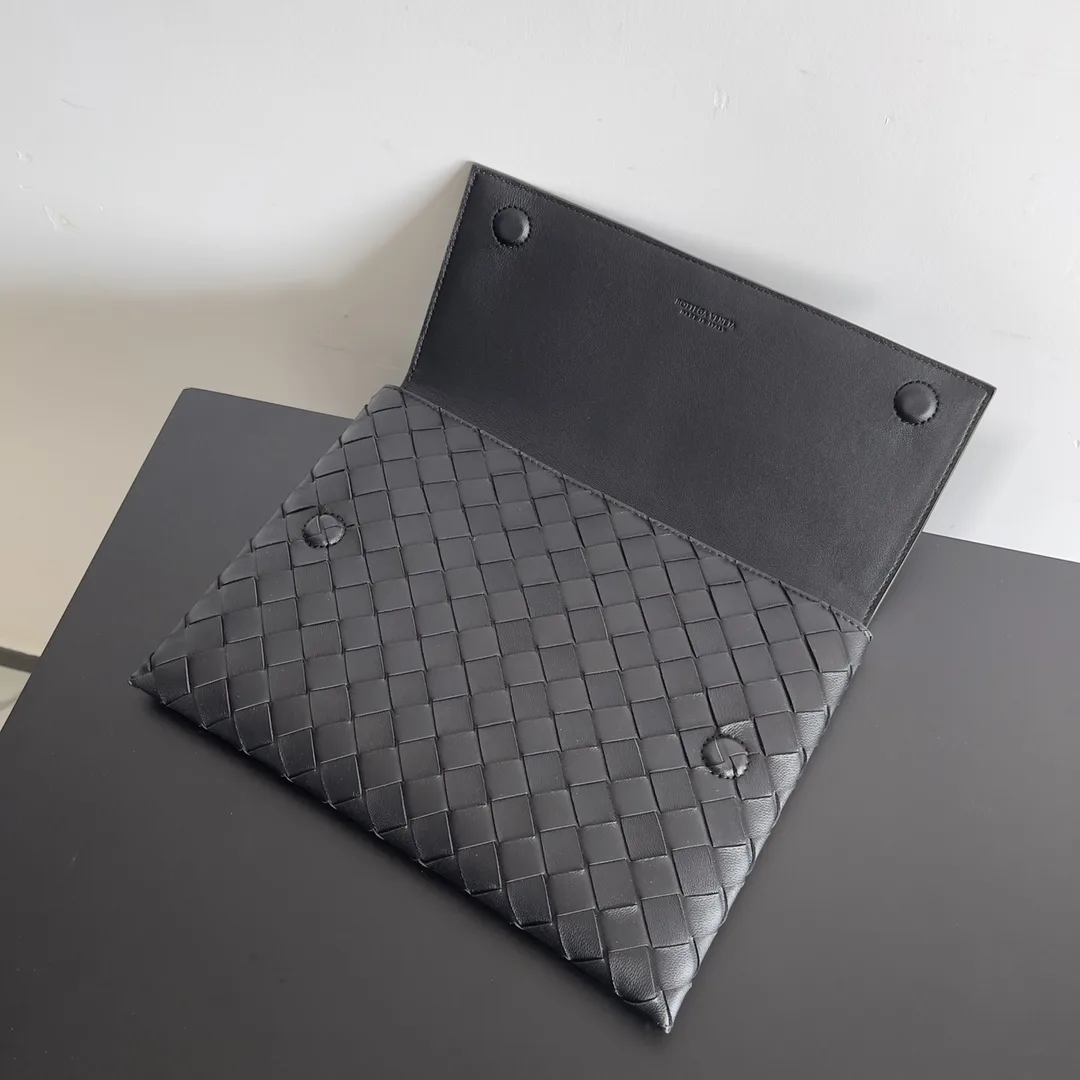 Bottega Veneta Polished Clutch product photo from LabelPicks