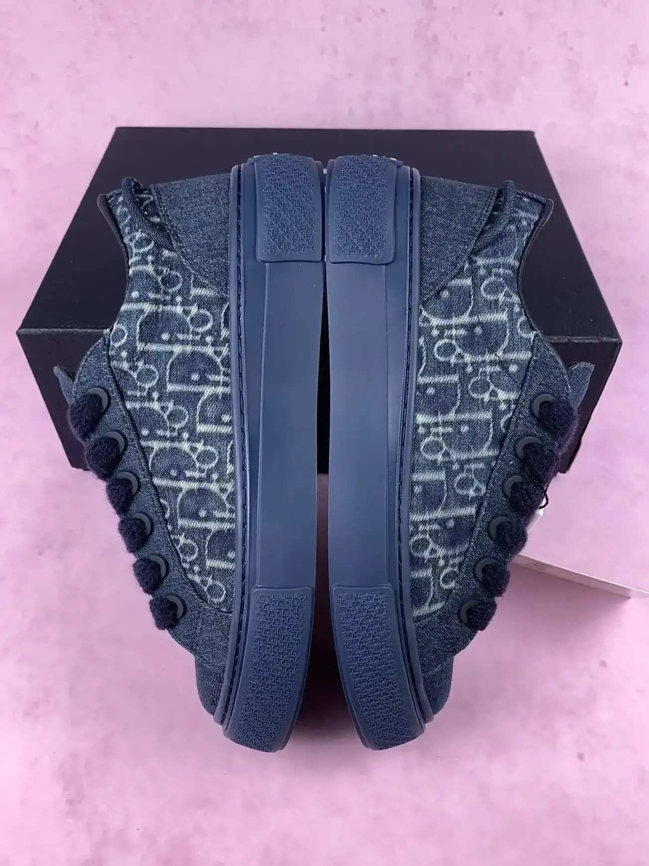 B33 Sneaker product photo from LabelPicks