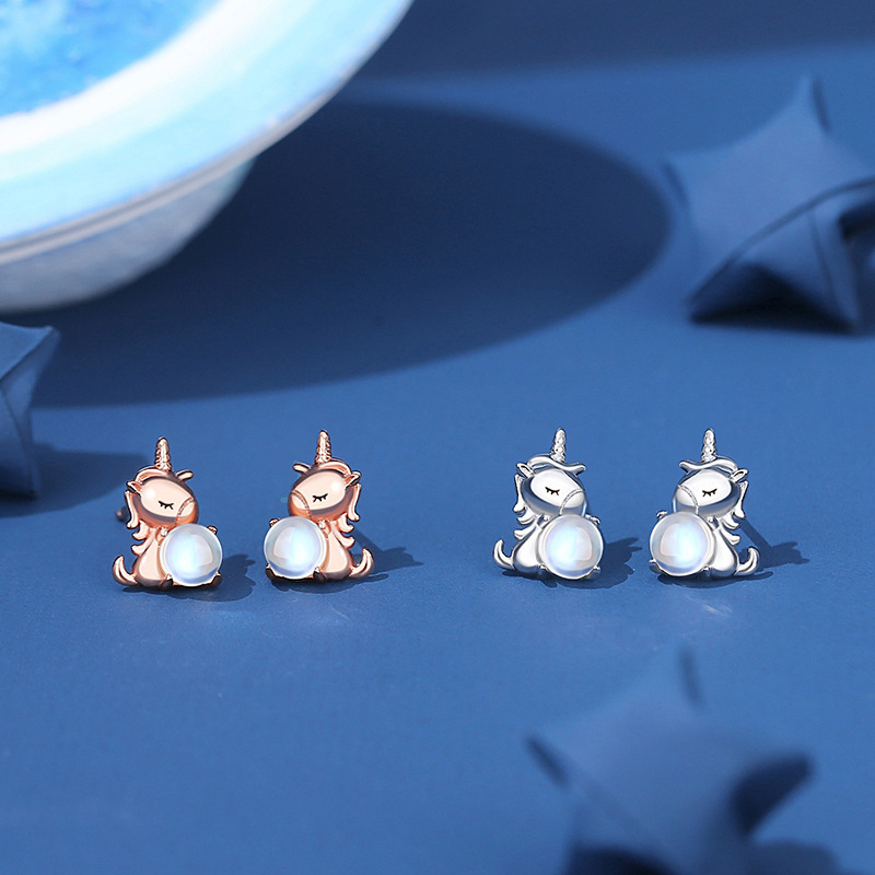 Unique, niche-designed starlight unicorn earrings, 925 sterling silver, Korean-style, minimalist, and trendy