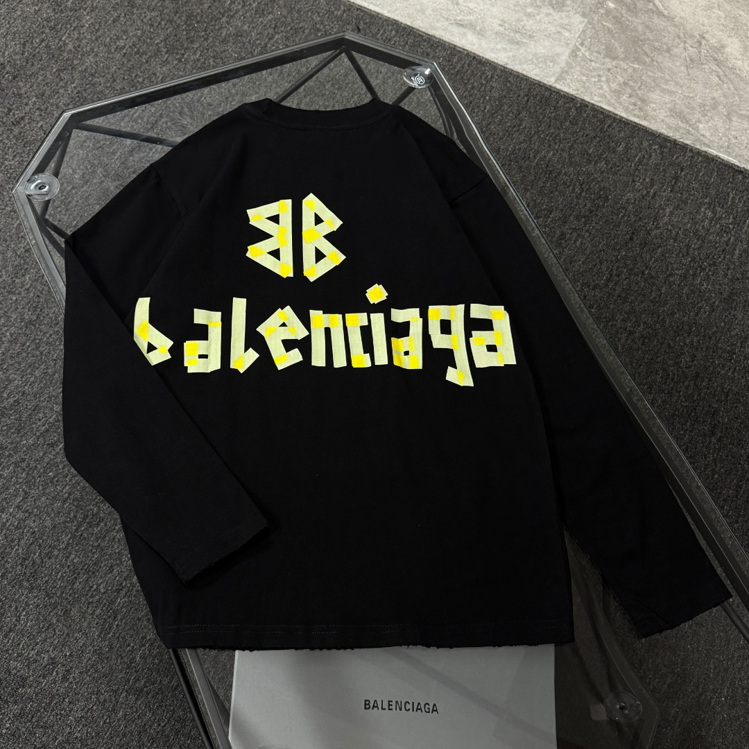 Letter Print Long Sleeved Round Neck T-Shirt