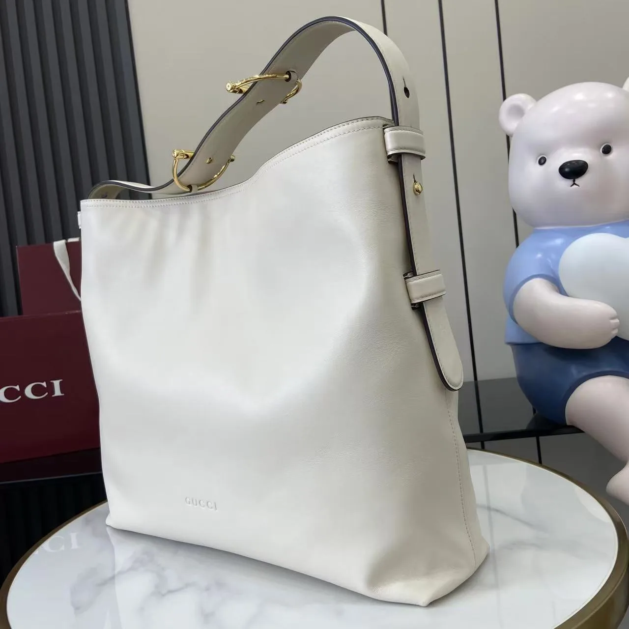 Gucci White Smooth Leather Tote Bag product photo from LabelPicks