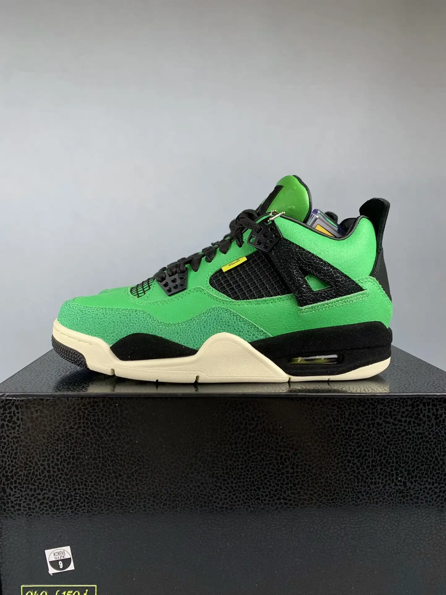 Air Jordan 4 