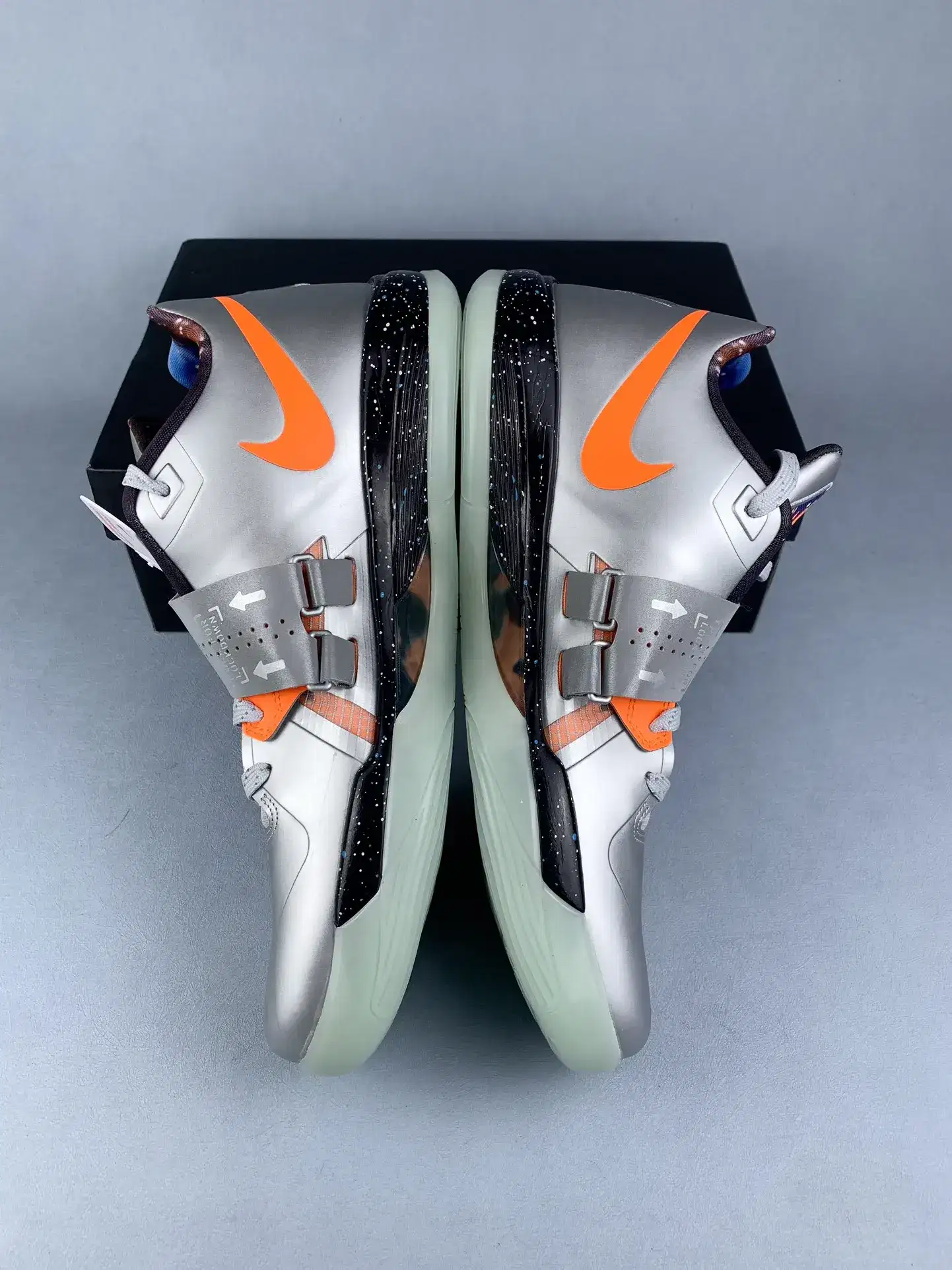Nike KD 4 'Galaxy' Basketball Shoes product photo from LabelPicks