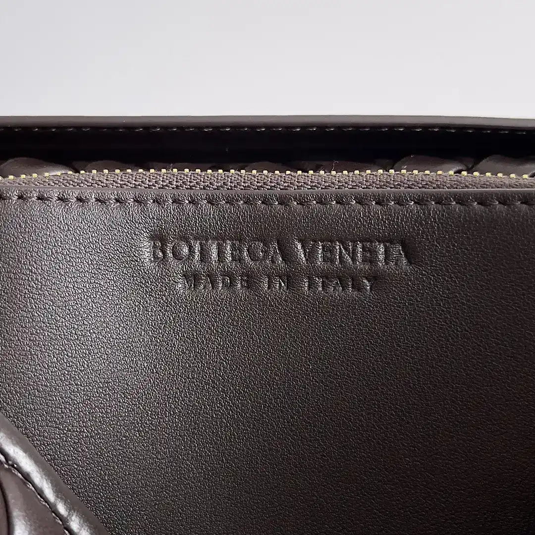 Bottega Veneta Polished Top Handle Bag product photo from LabelPicks