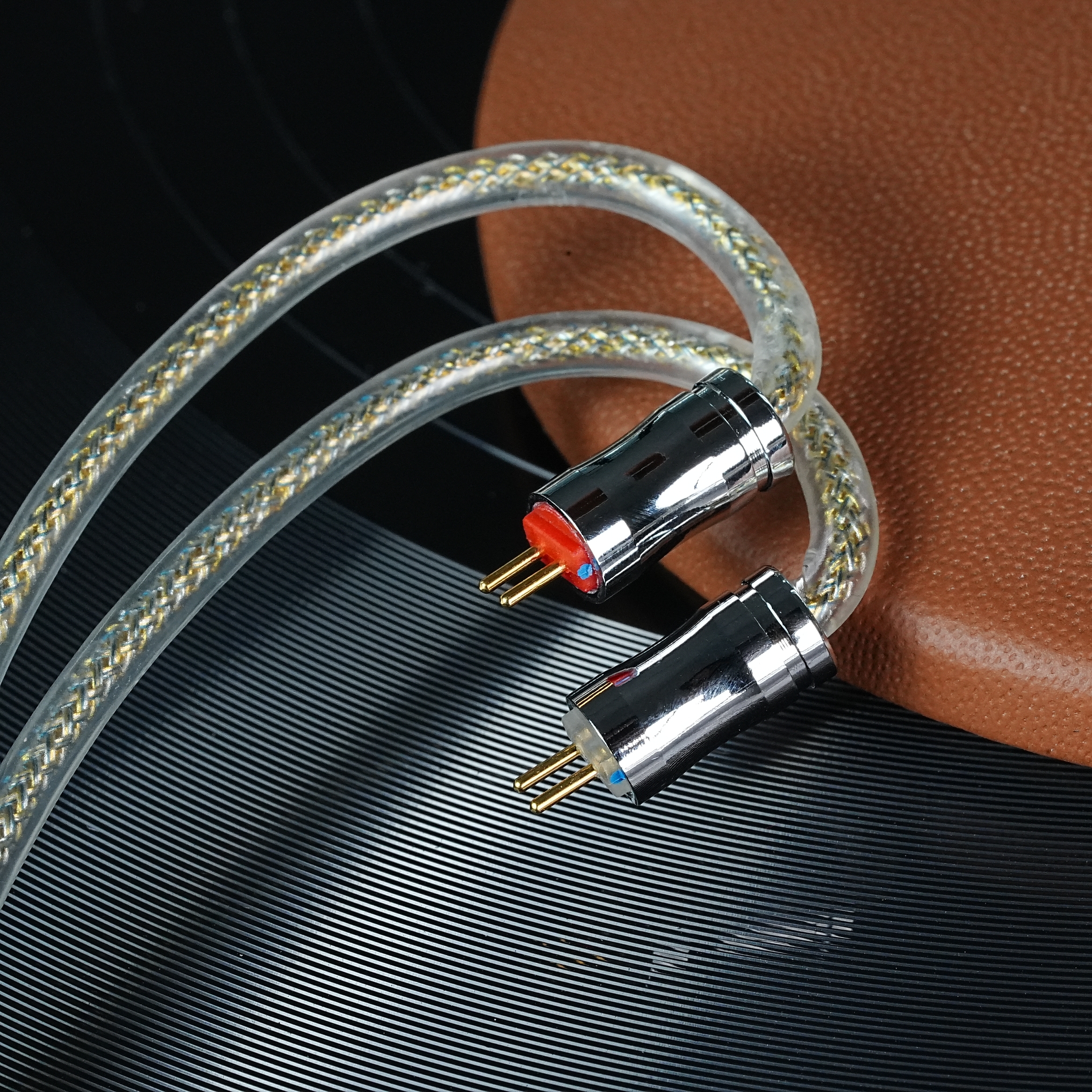 Headphones and headphone cables