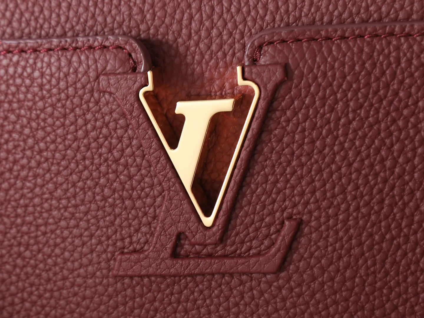 Louis Vuitton Burgundy Capucines Calfskin Top Handle Bag product photo from LabelPicks
