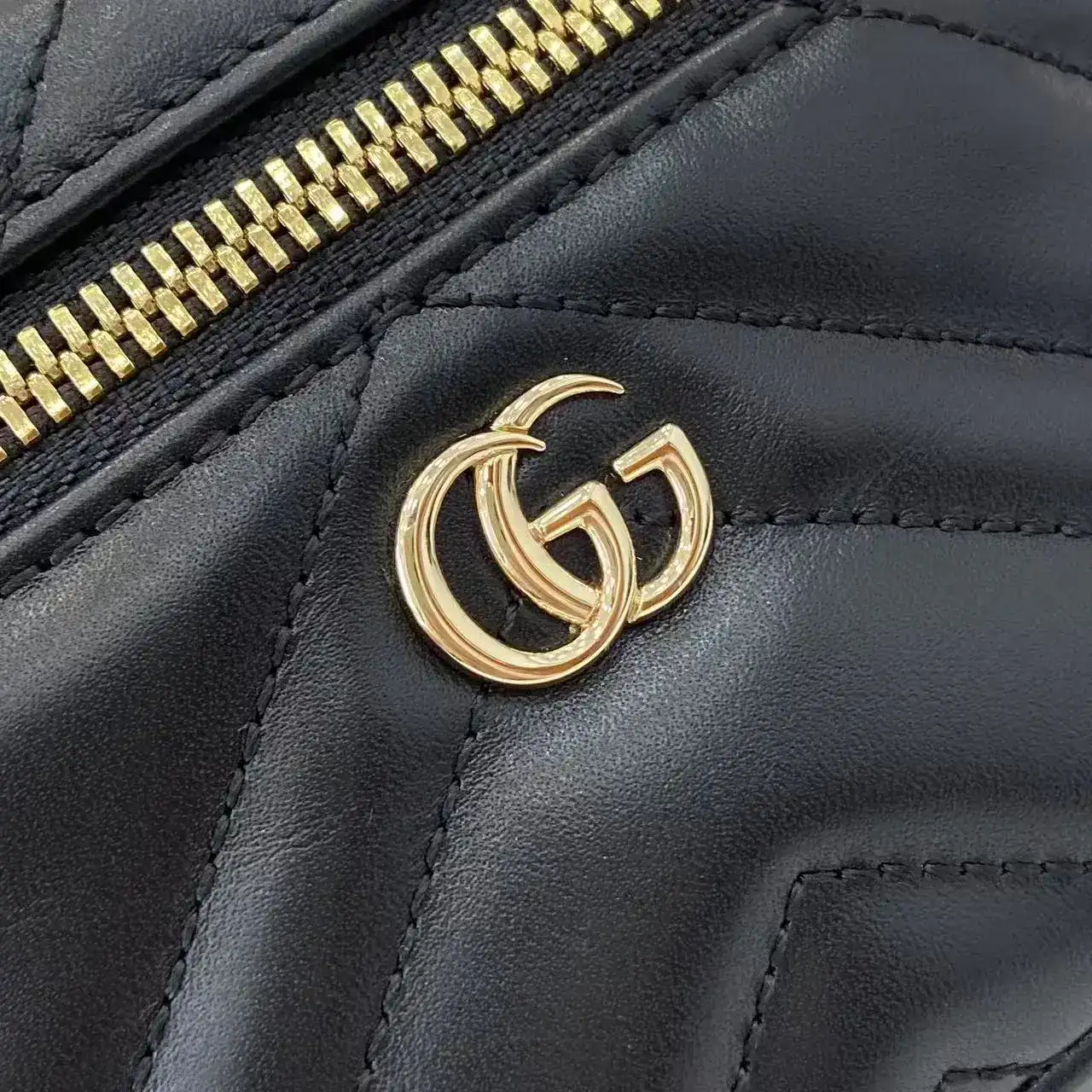 Gucci Marmont Black GG Supreme Canvas Top Handle Bag product photo from LabelPicks