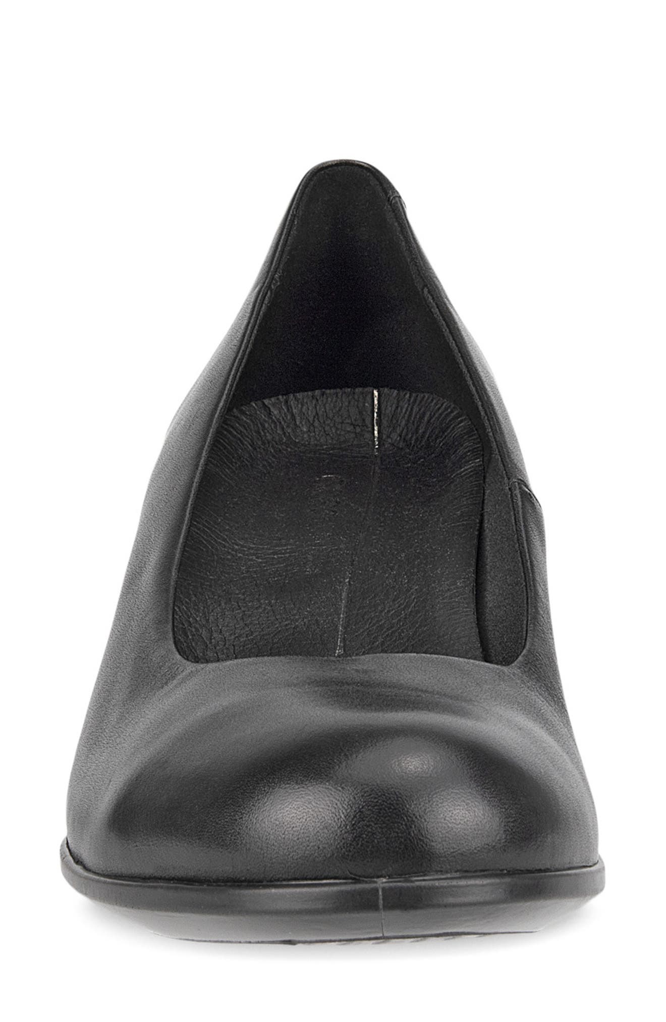 ECCO Block Heel Pump