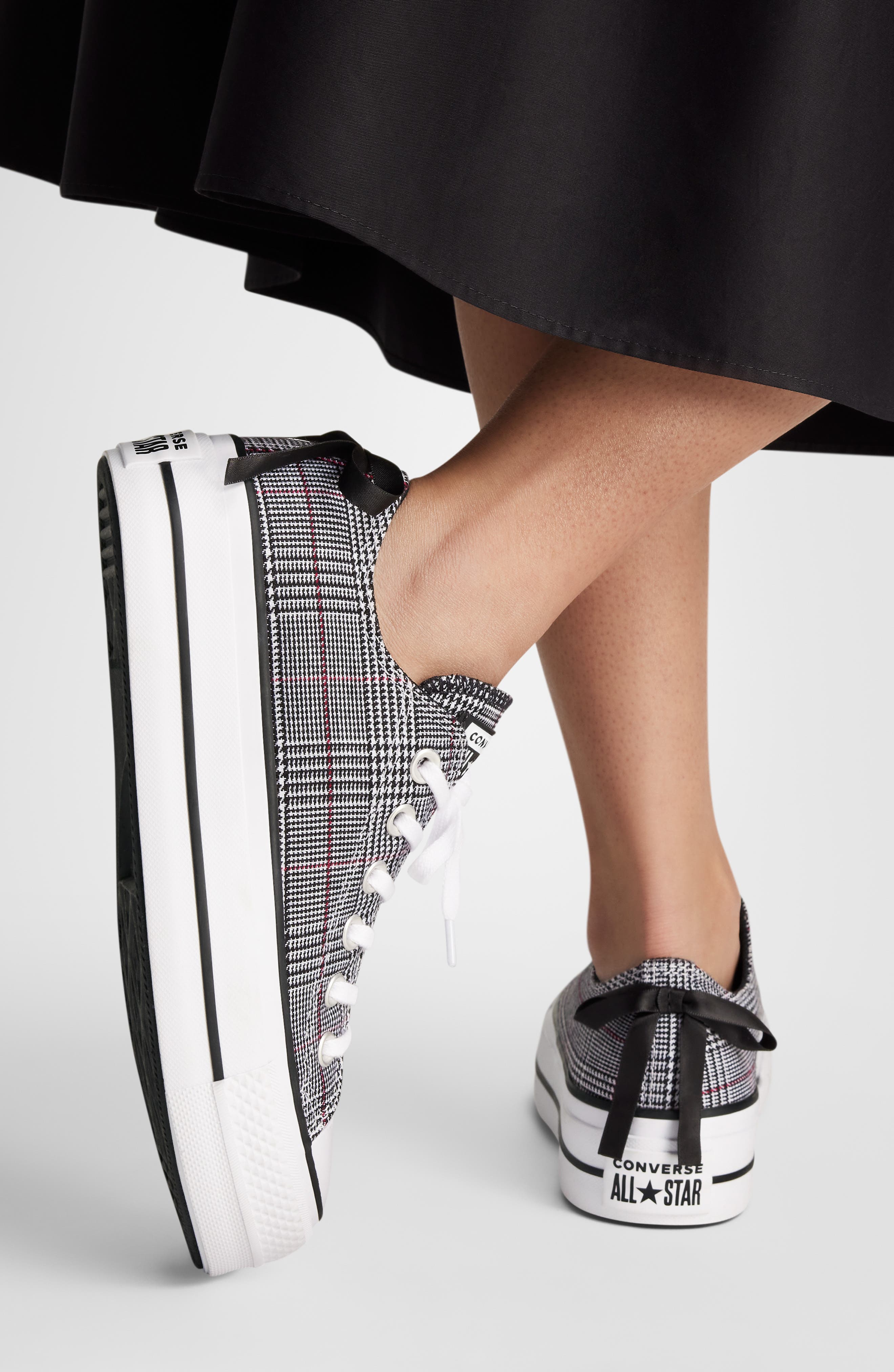 Converse Chuck Taylor All Star Lift Plaid Low Top Platform Sneaker