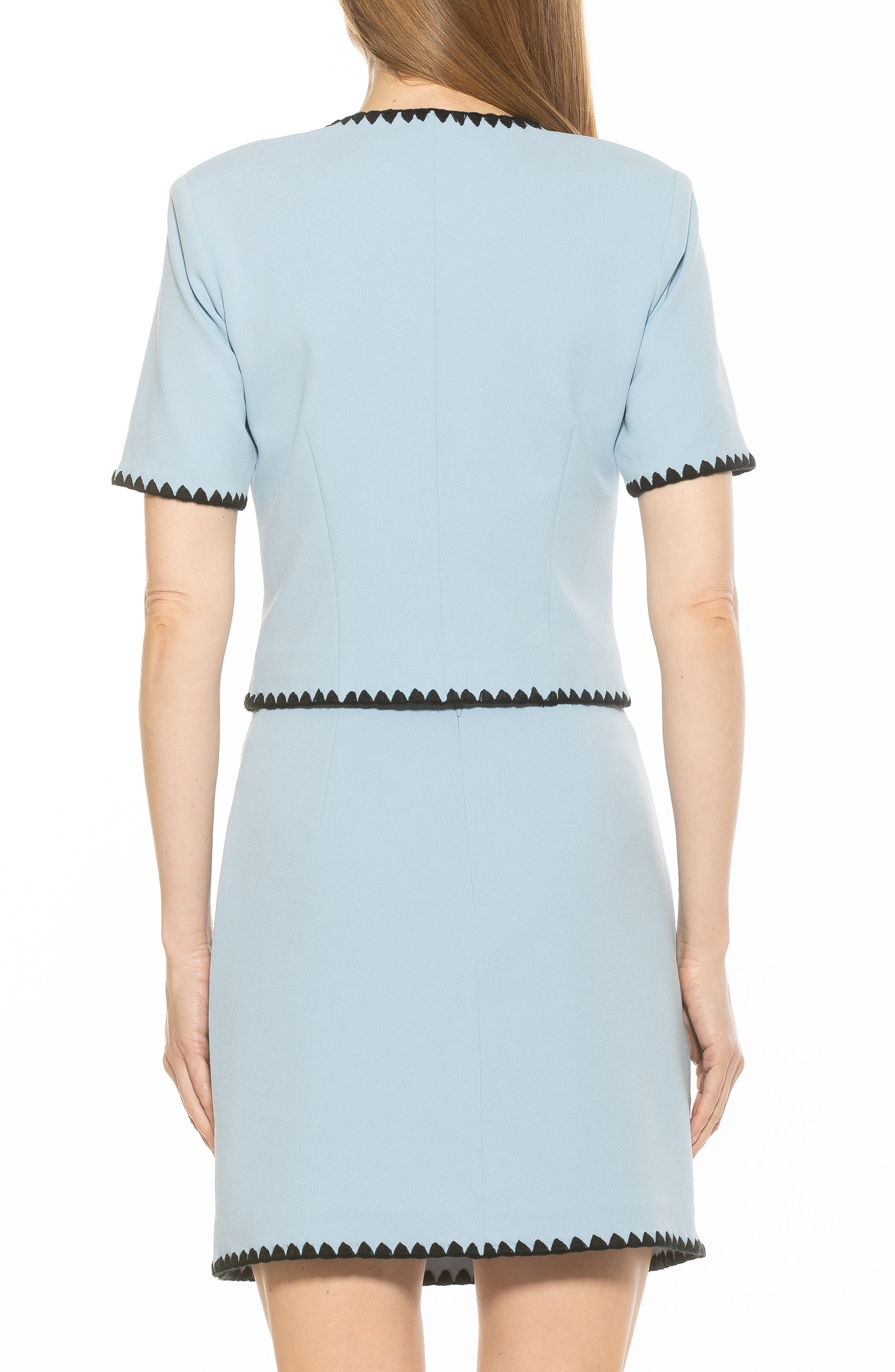 Alexia Admor Willa Embroidered Short Sleeve Jacket