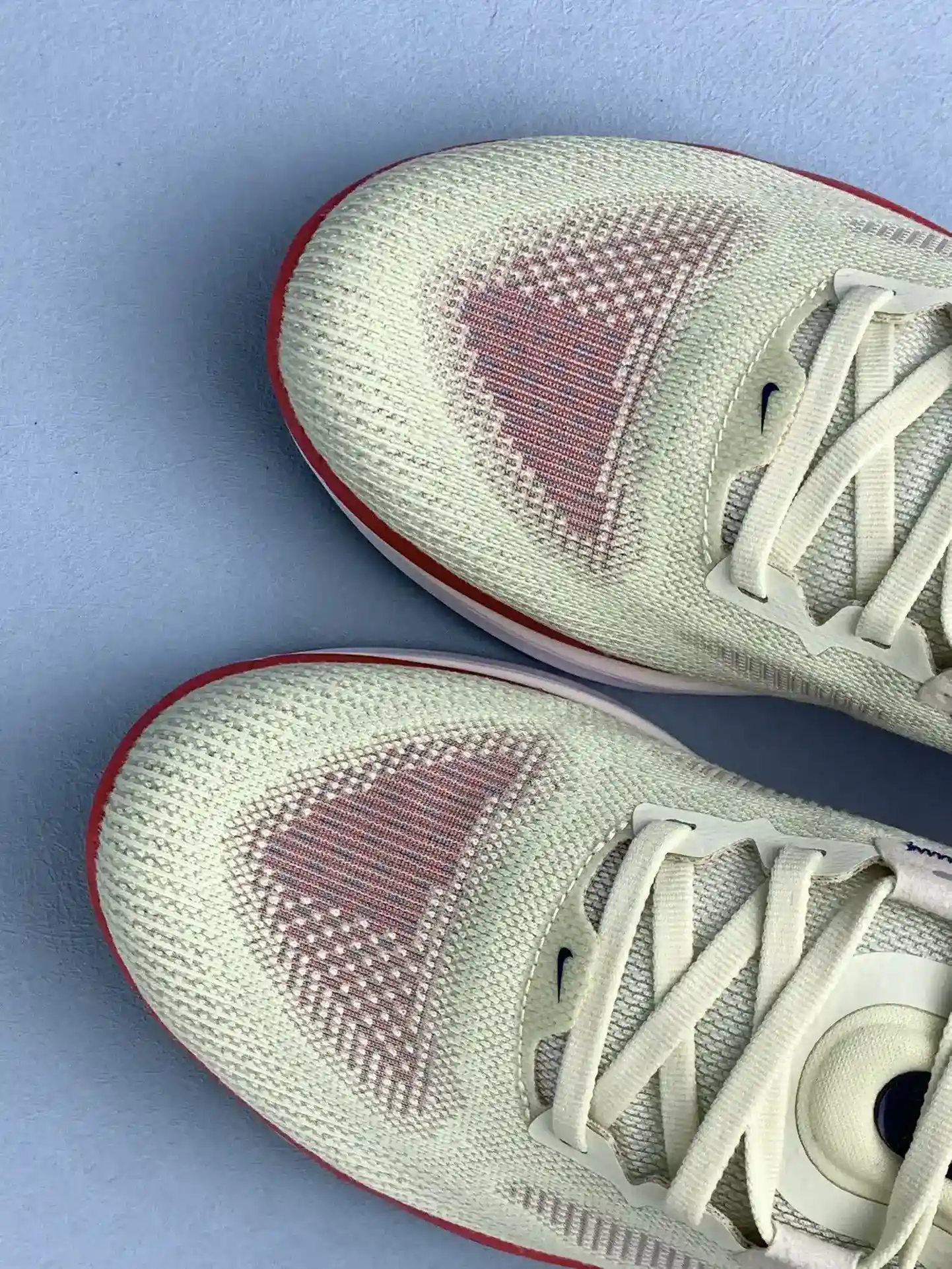 Nike Vomero 17 Shoes product photo from LabelPicks