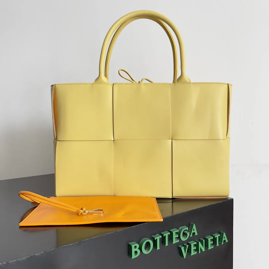 Bottega Veneta Intrecciato Woven Leather Tote Bag product photo from LabelPicks