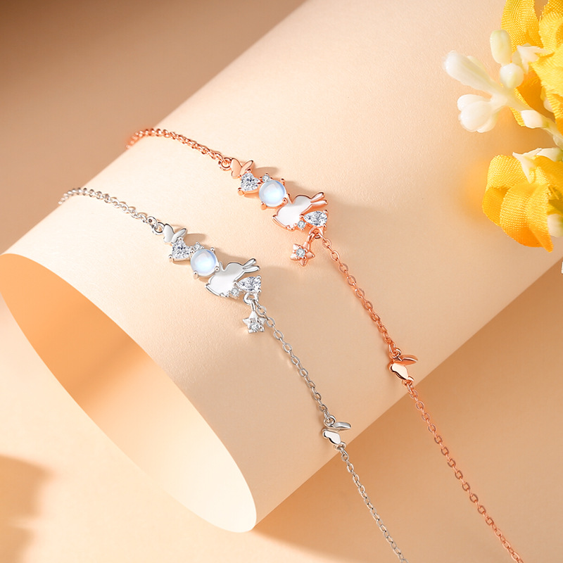 Original design, a cute and playful rabbit bracelet for women, with a minimalist and woodland-inspired aesthetic, featuring a moonstone charm, perfect for the Mid-Autumn Festival, made of pure silver