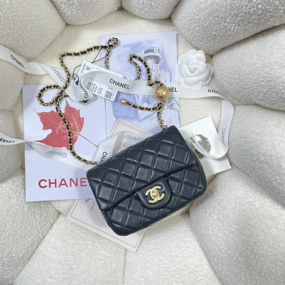 Chanel Black Shoulder Bag product photo from LabelPicks