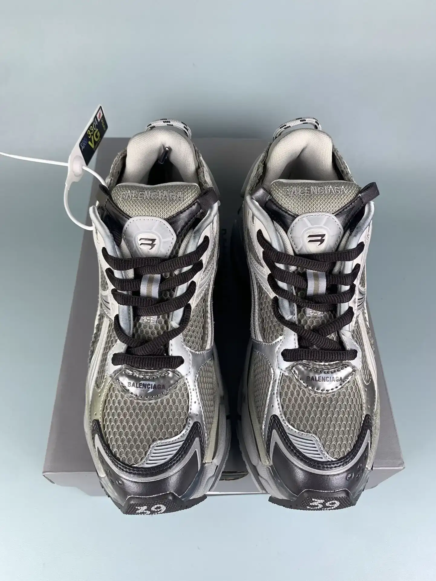 Runner Sneaker 'Dark Grey Black' product photo from LabelPicks