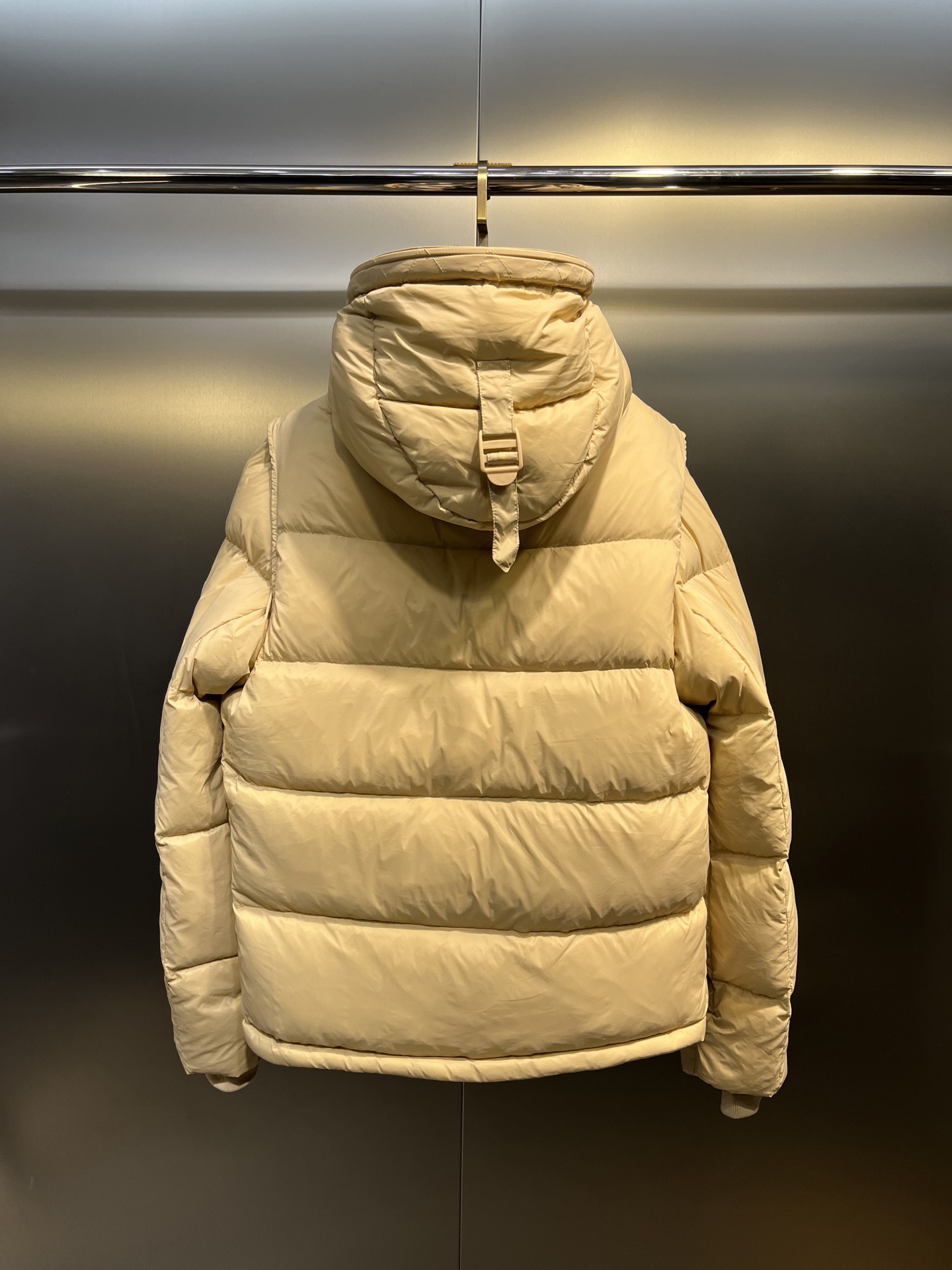 2025 latest leisure trend warm and comfortable ski windproof down jacket