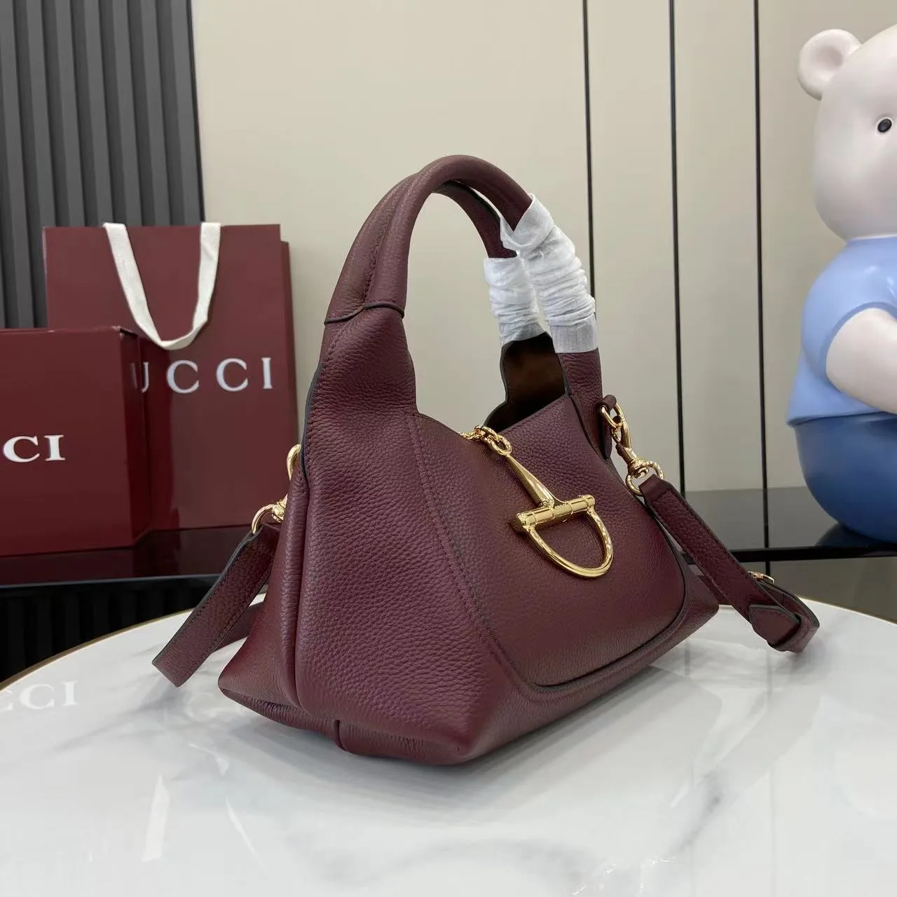 Gucci Red Grained Leather Shoulder Bag product photo from LabelPicks