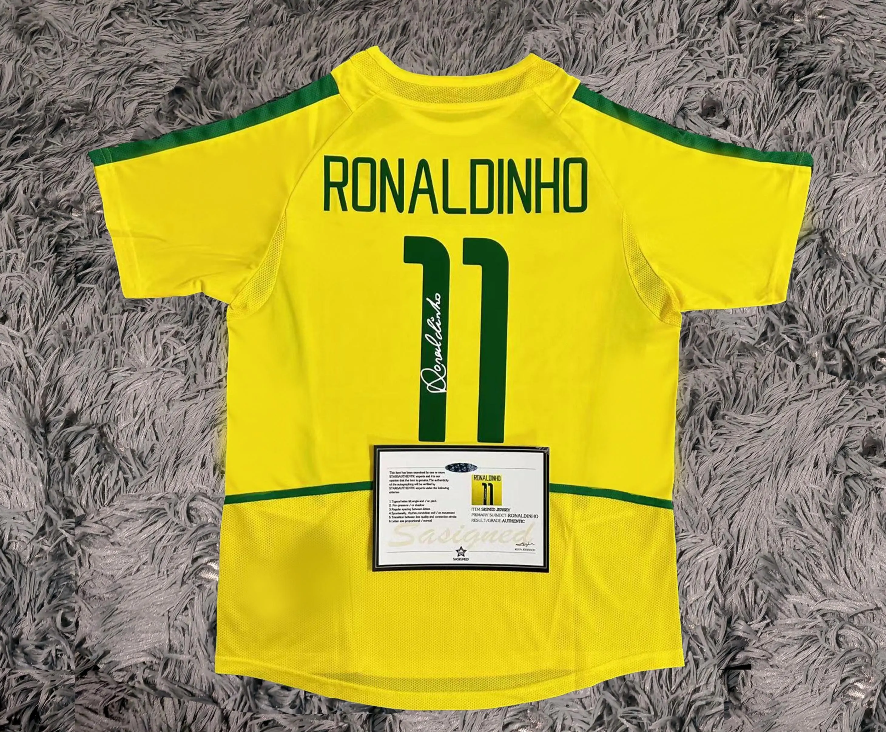 Ronaldinho Ga煤cho SIGNED Brazil 02/03 Home Jersey/Shirt - COA - 2002 Retro